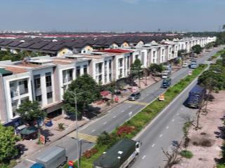 Nhà phố 100m2, xây 3 tầng giá chỉ cần 2 tỷ sở hữu ngay, oto tránh, trong đô thị, tiện ích