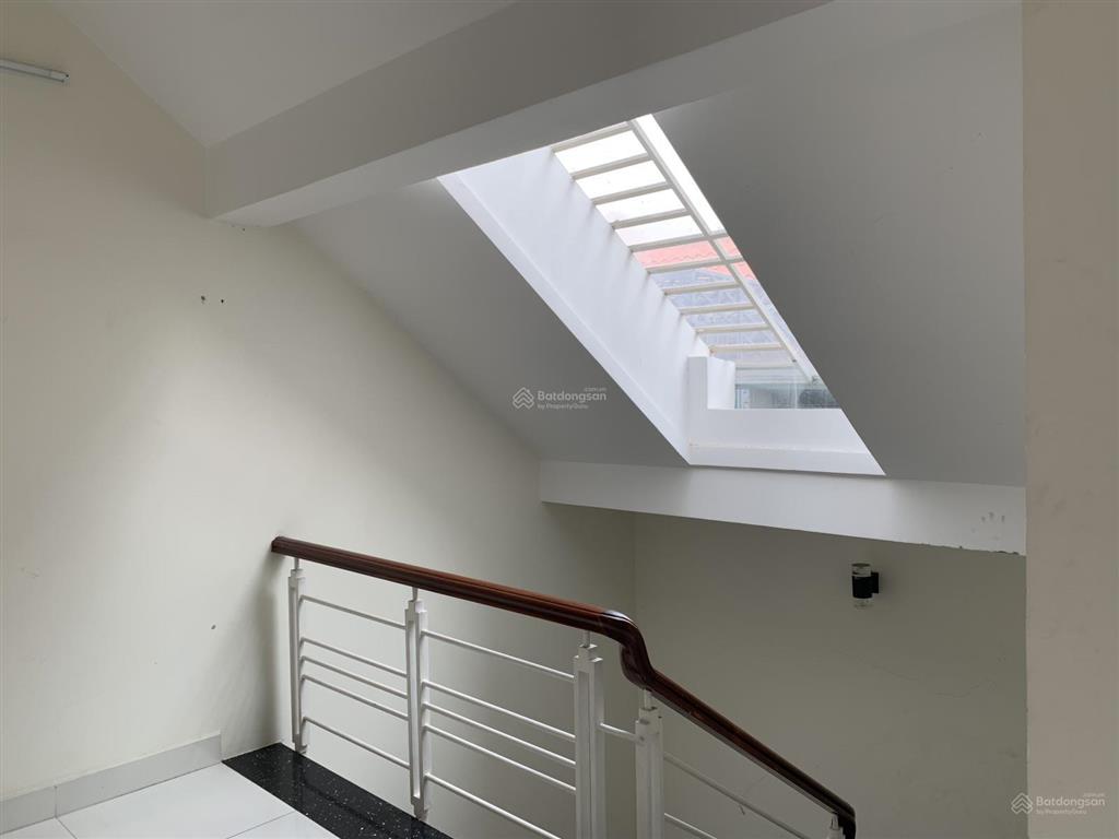 Cho thuê biệt thự liền kề đường 11 him lam giá 38 triệu không nội thất