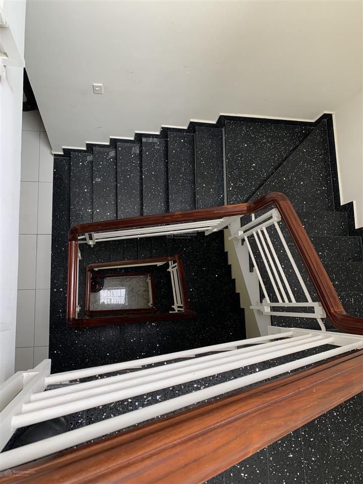 Cho thuê biệt thự liền kề đường 11 him lam giá 38 triệu không nội thất