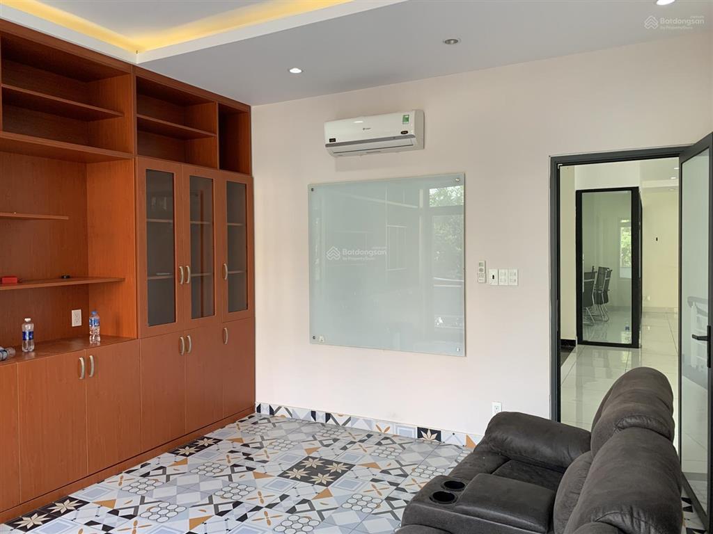 Cho thuê biệt thự liền kề đường 11 him lam giá 38 triệu không nội thất