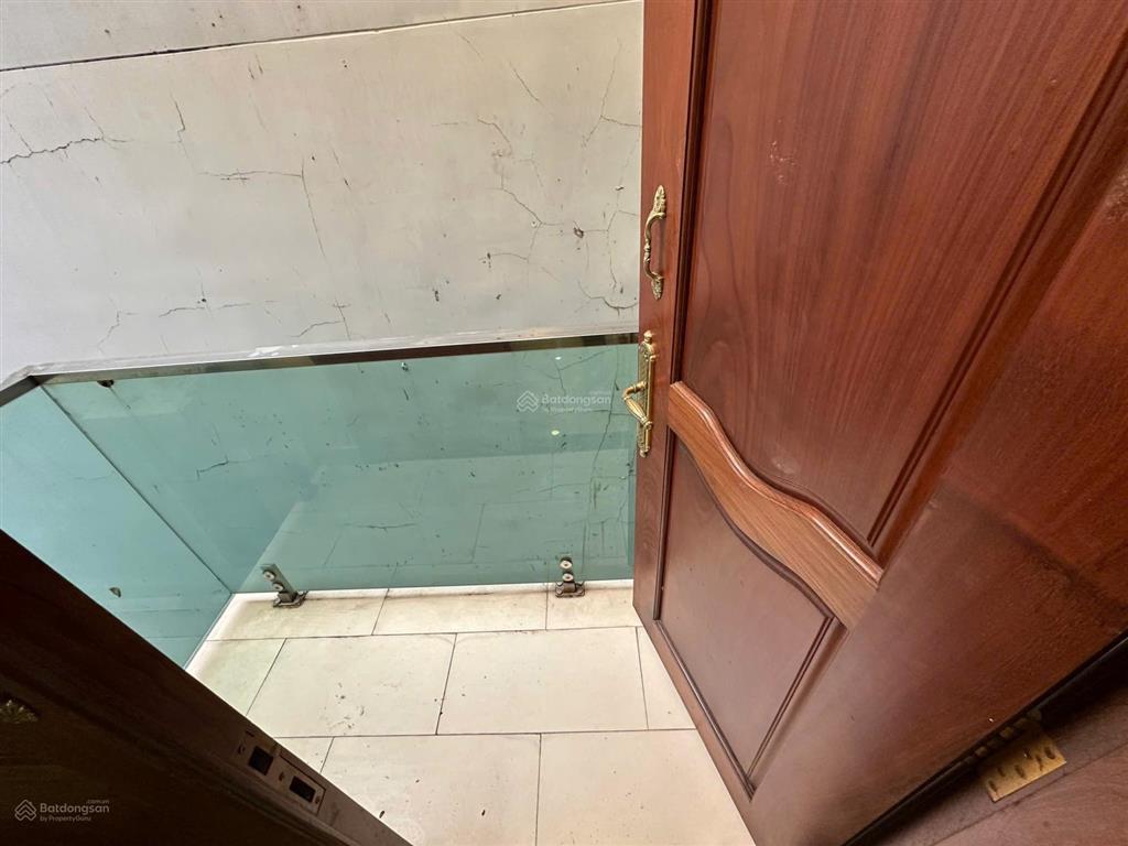 Cho thuê phòng ban công thang máy full nội thất 7.3 triệu chính chủ