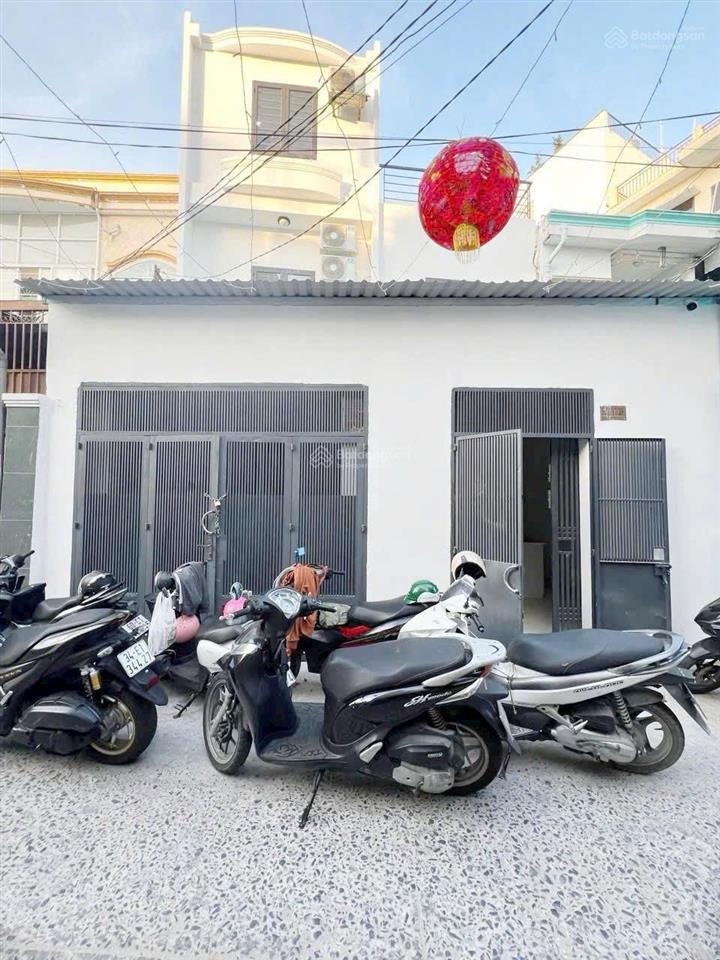 Chdv hẻm ô tô 12 phòng 60tr/th quận 4