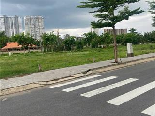 Bán nhanh lô đất nền 90m2 giá 2 tỷ 850 triệu đường đào trí, phú thuận, quận 7, sổ hồng riêng