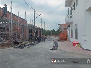 Còn 2 nền liên kề dt bằng nhau chủ bán thu hồi vốn 101m2 giấy tờ riêng từng nền