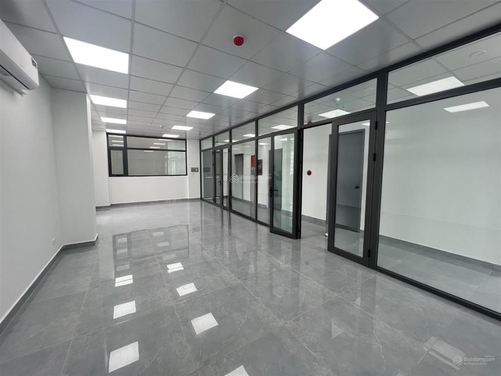 Bán gấp tòa nhà mới xây hầm 7 tầng đường nguyễn văn trỗi, dt 8,5x23m hđt 220triệu giá 62 tỷ tl
