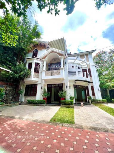 Cực hiếm, bán biệt thự đẹp mt lữ gia dt 8x30m, hầm 4 tầng giá ngộp bank 39 tỷ