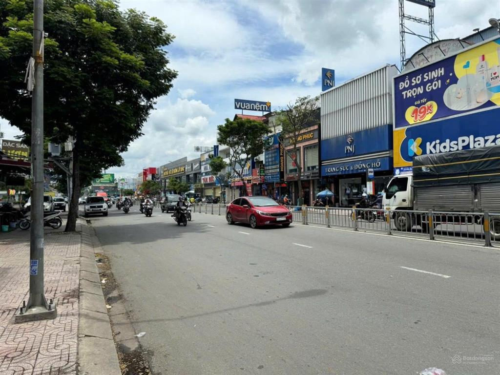 Ngộp bank, bán gấp nhà góc 2 mặt tiền ngay nguyễn oanh dt 21x62m xd hầm 9 tầng giá 85 tỷ tl