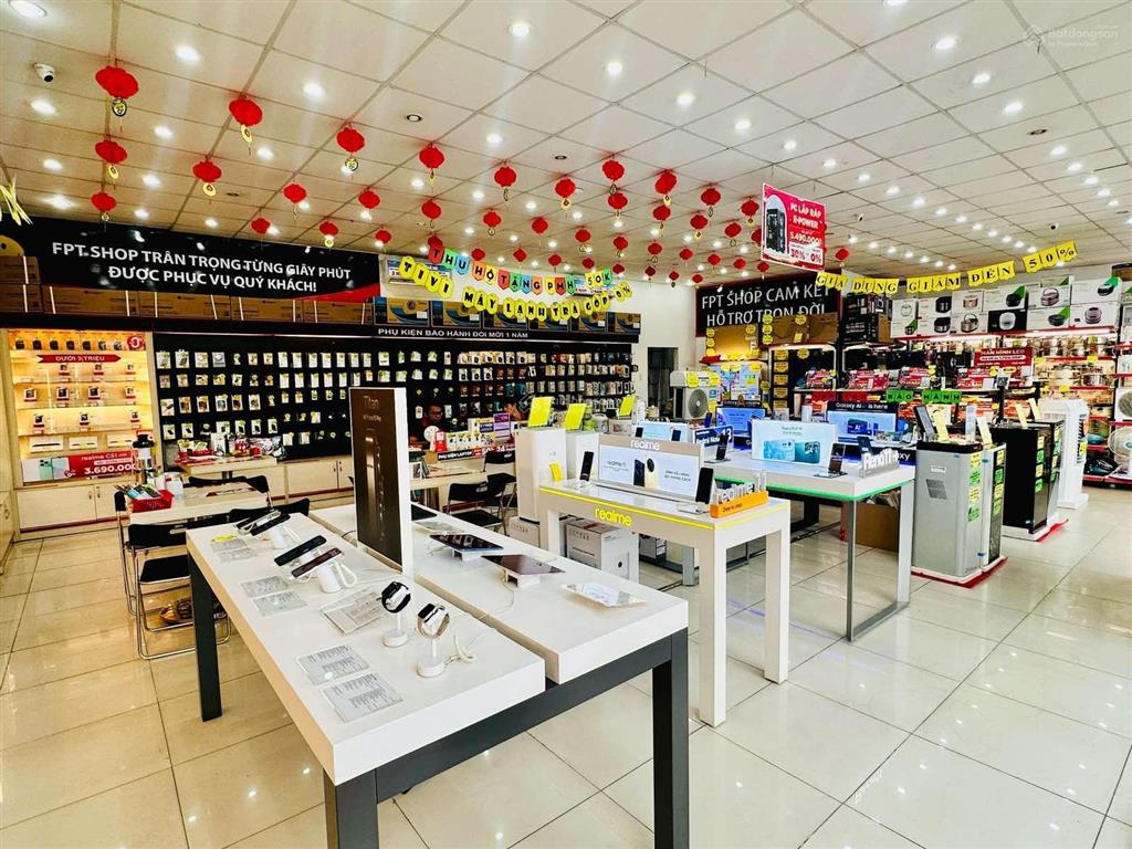 Bán nhà mặt tiền góc lê văn khương  nguyễn ảnh thủ dt 20x20m, hđt 110tr/th, giá 30 tỷ