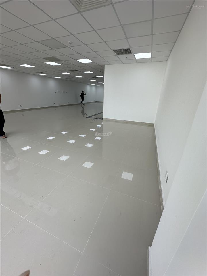 Bán tòa nhà hầm 6 tầng mặt tiền phan xích long  dt 8x18m  hđt 200 triệu  giá 41 tỷ