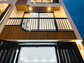 Xoay tiền bán gấp nhà hẻm 1/ nguyễn khắc nhu, cô giang, q1. dt 49m2, giá 3 tỷ250tr sổ hồng riêng