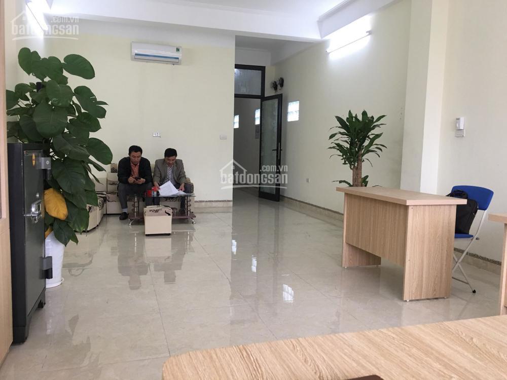 Văn phòng 35m2  55m2 giá chỉ 5.9 tr/th ngã 4 nguyễn khánh toàn, cầu giấy, vt đẹp,  0833 052 ***