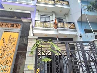 7 tỉ  nhà 3 lầu xe hơi đậu cửa  đối diện pmh  hẻm thông nhà đúc