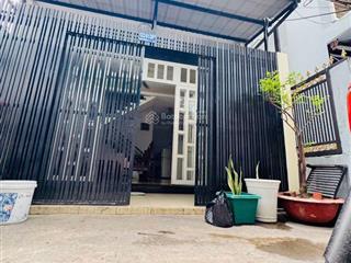 Nhà to giá nhỏ 80m2 chỉ nhỉnh 4tỷ còn tl  sổ riêng không qh huỳnh tấn phát q7