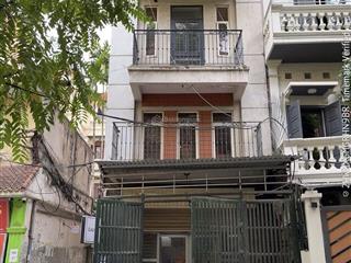 Cho thuê nhà ngõ 61 hoàng cầu70m2 xây 5 tầng oto tránh nhau giá 21tr