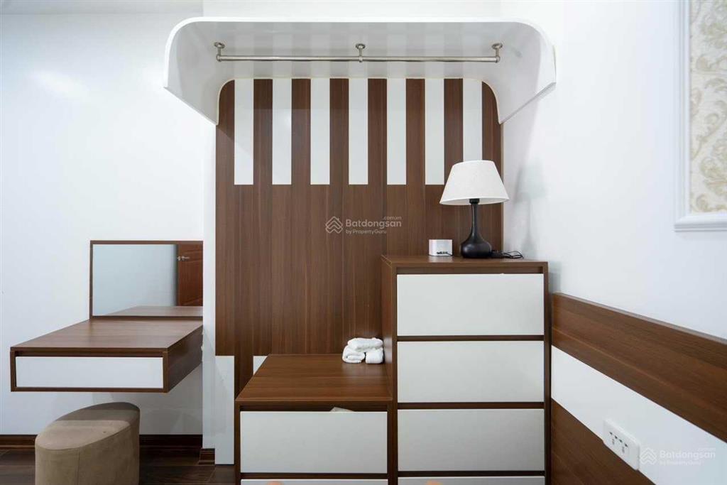 Cần bán căn 2pn + 2wc, dt 60m2, tòa new life hạ long, tầng cao, view biển.  0988 208 ***
