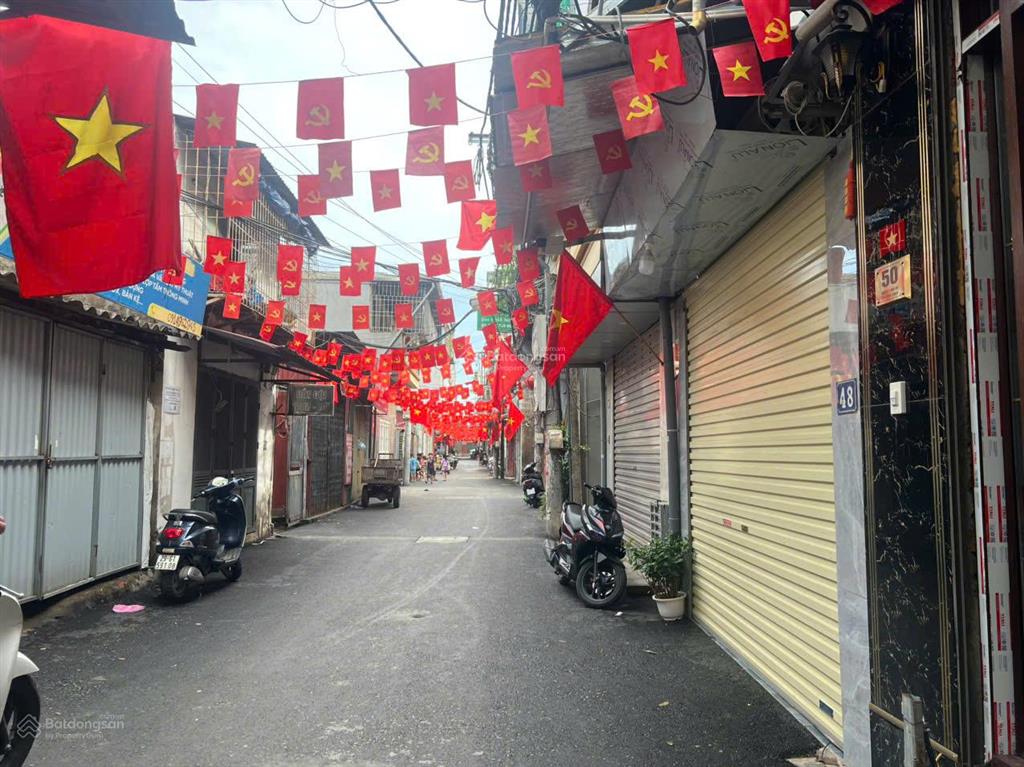 Tôi chính chủ cần bán nhà ngõ 207/77/60 bùi xương trạch. dt 60m2, 4t. giá 12,5 tỷ, còn tl