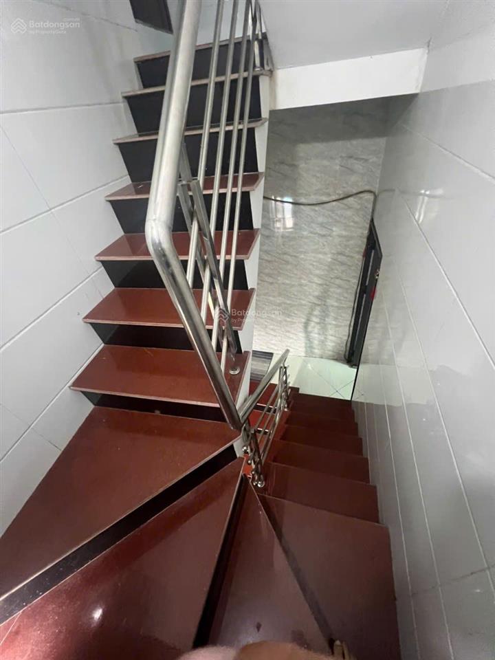 Tôi chính chủ cần bán nhà ngõ 207/77/60 bùi xương trạch. dt 60m2, 4t. giá 12,5 tỷ, còn tl