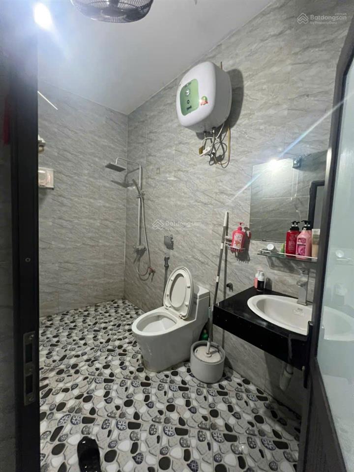 Tôi chính chủ cần bán nhà ngõ 207/77/60 bùi xương trạch. dt 60m2, 4t. giá 12,5 tỷ, còn tl