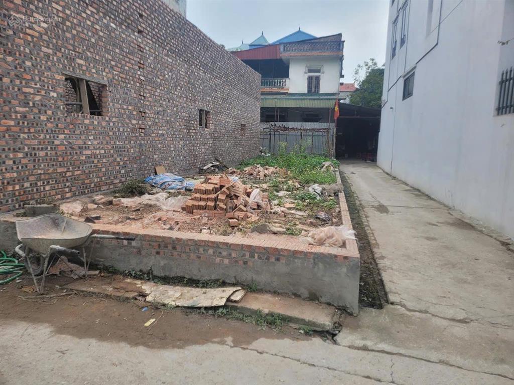 Bán đất trục chính đường yên, xuân nộn, view sân vận động lớn nhất việt nam