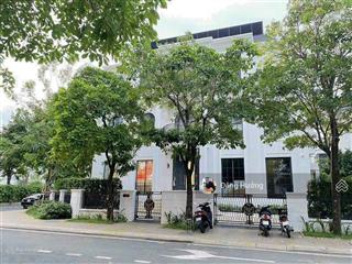 Bán biệt thự mặt tiền phạm ngọc thạch, p. võ thị sáu, q3. dt 8x20m 3 lầu. giá 35 tỷ