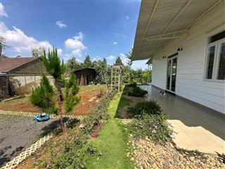 Nhà sân vườn giáp suối ngay trung tâm phường 2  bảo lộc