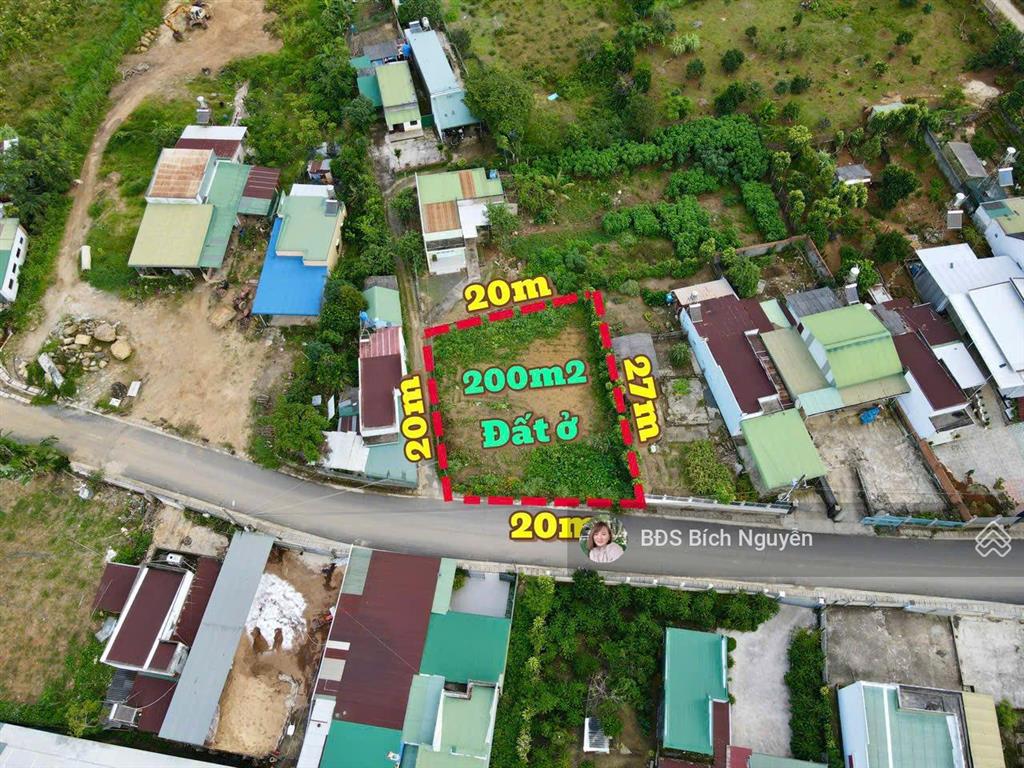 Giá mặt tiền nguyễn thiện thuật  p3  bảo lộc rẻ như đất hẻm