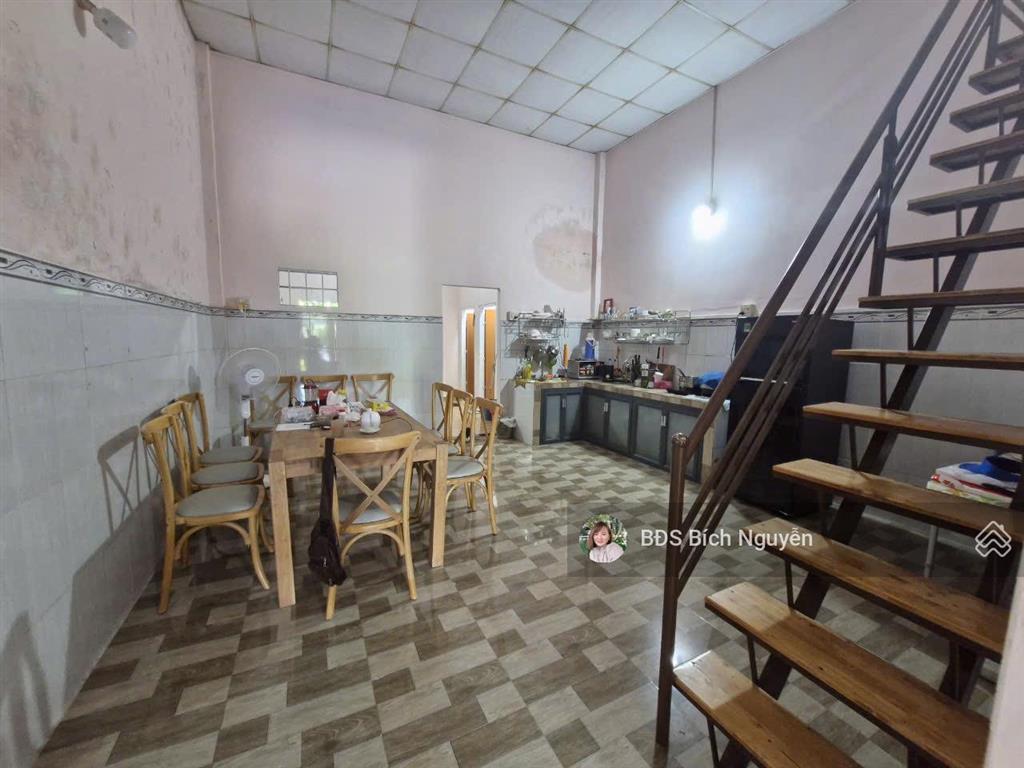 Nhà hẻm 979 ngay sát quốc lộ 20 lộc châu (p3 bảo lộc mới)