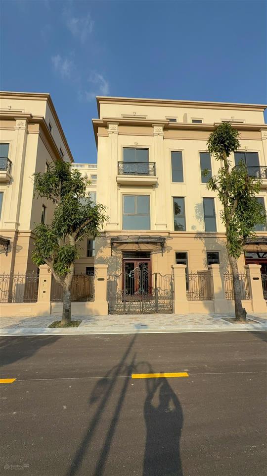 Quỹ chuyển nhượng giá tốt nhất vinhomes cổ loa. giá từ 19 tỷ  50 tỷ,  mr toàn 0949 308 ***