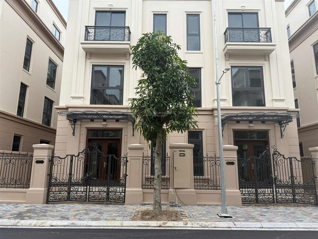 Quỹ chuyển nhượng giá tốt nhất vinhomes cổ loa. giá từ 19 tỷ  50 tỷ,  mr toàn 0949 308 ***