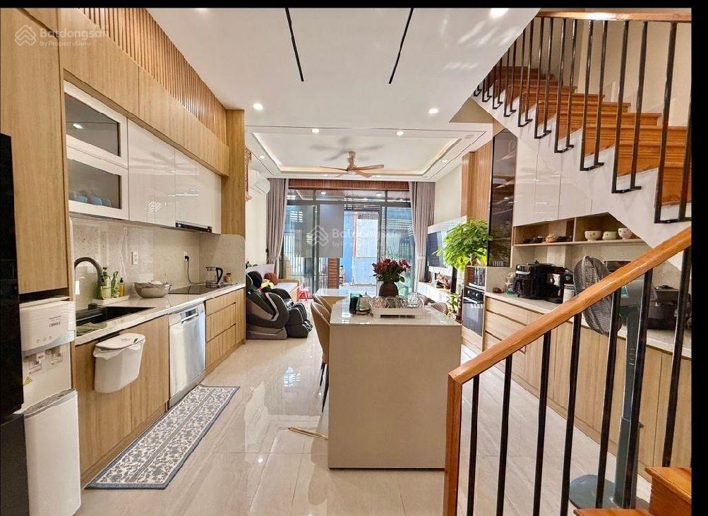 Nhà đẹp2 tầng khu bên sông cách gigamall 500m tặng nội thất 5x20 100m2