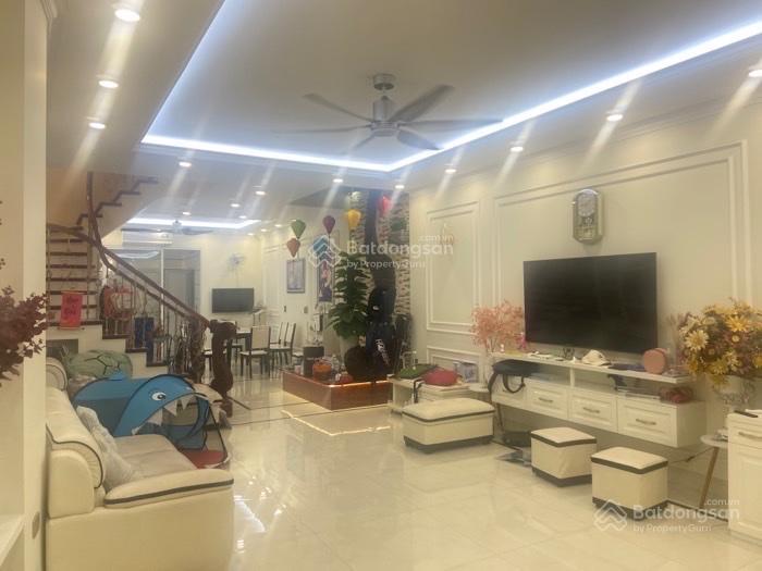 Lô góc 2 mặt thoáng  83m2  kd đỉnh  ô tô tránh  ngõ 106 hqv  nhà dòng tiền siêu hiếm