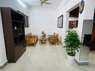 Bán nhà đông ngạc, dt 33m2, 2t, mt 4,5m, giá chào 4,5 tỷ, có thương lượng, đủ công năng