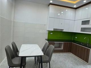 Bán nhà trung kiên, tây tựu, dt 32m2, 4t, mt 4m, giá chào hơn 5 tỷ, có thương lượng, đủ công năng