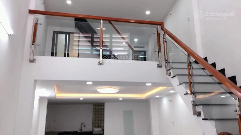 Bán nhà quận 3 hxh 50m2 x 3 tầng nở hậu 5.5m, 4 pn sát mt trần văn đang, 6 tỷ