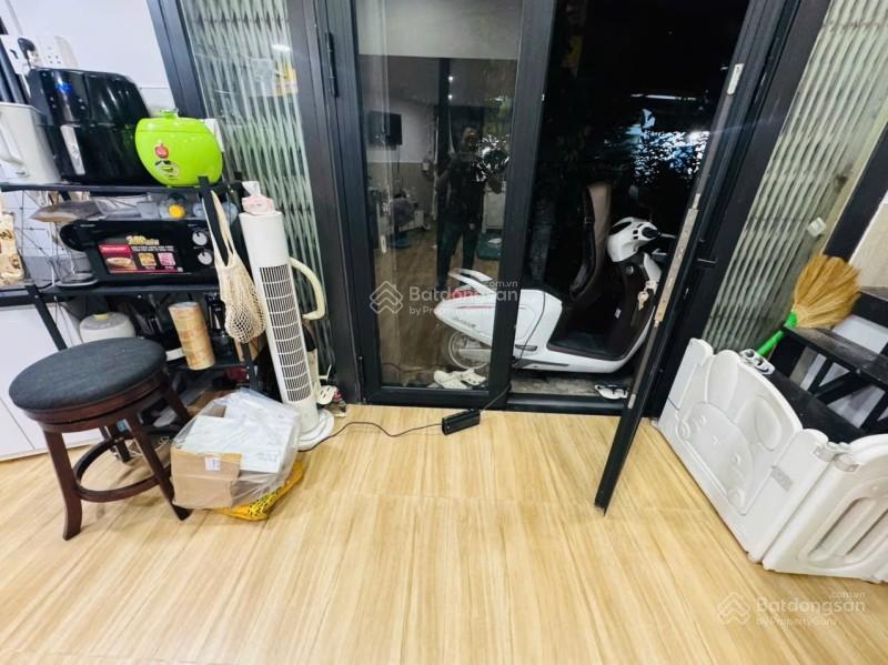 Bán nhà phú nhuận hẻm xe tải 120m2, 2 tầng ngang 10m, kd đỉnh hoàng văn thụ ngợp bank 8.8 tỷ