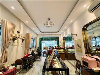 Bán nhà vip q1 100m2 5 tầng ngang 4.2m nở hậu mặt tiền kd đỉnh đinh công tráng 36 tỷ.