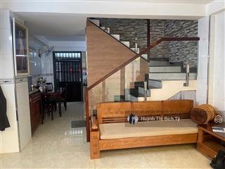 Nhà 5 tầng ngay chợ bà chiểu, 4.2x9m, 2 mặt hẻm trước sau, 6pn/4wc, cho thuê được 20tr/tháng