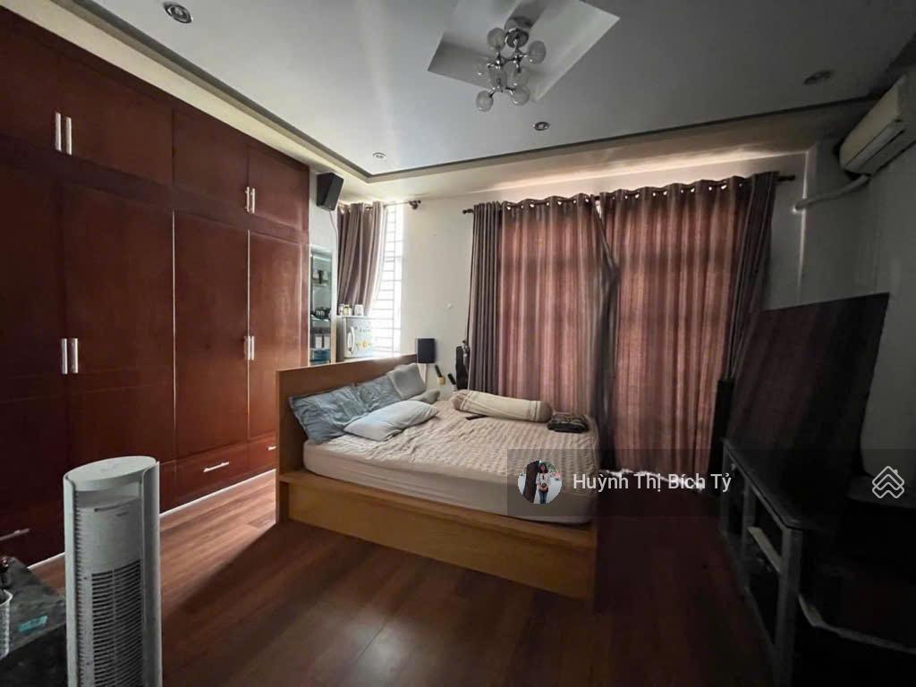 Hxh tránh thông, 5,8x12m, 5 tầng mới đẹp sát mặt tiền đường, giá chỉ 9 tỷ