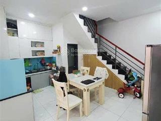 Nhà đẹp 5x11m, 53m2 cn đủ, 3 tầng btct sát mt đường phan đăng lưu