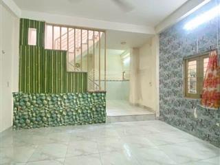 Nhà đẹp 2 tầng btct, 5x11m, 0 lộ giới, cách hxh 1 bước chân đường nguyễn văn đậu