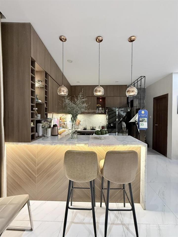 Hxh khu vip phan xích, 80m2x5 tầng, ngang gần 6m, nhà siêu sang tặng full ntcc nhập khẩu