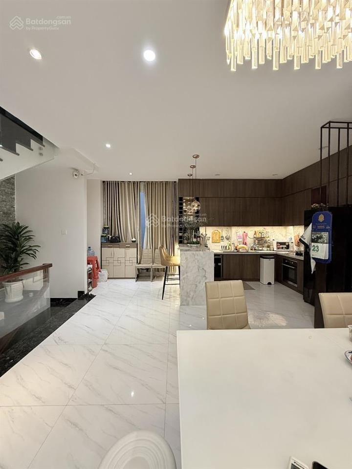 Hxh khu vip phan xích, 80m2x5 tầng, ngang gần 6m, nhà siêu sang tặng full ntcc nhập khẩu