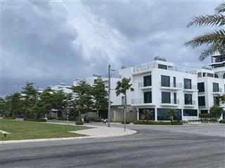 Biệt thự giáp biển căn góc đẹp nhất vlasta sầm sơn