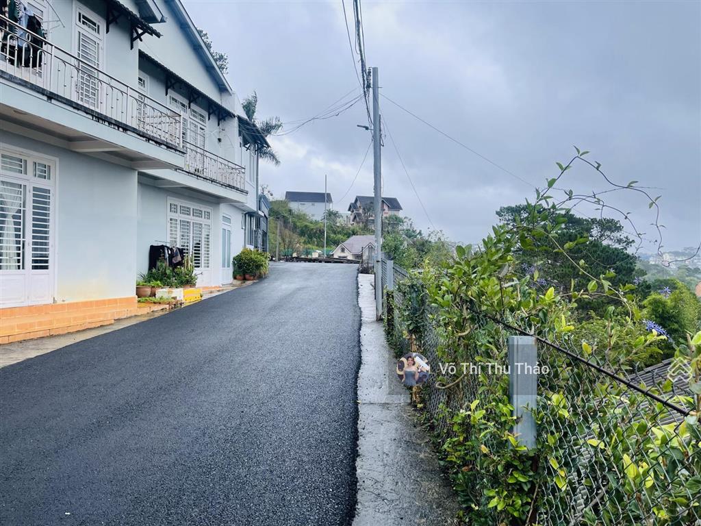 Hơn 1000m2 đất view thông đường nhựa 3/4, p 3, đà lạt chỉ 32 tr/m2 cách hồ xuân hương chỉ 3ph