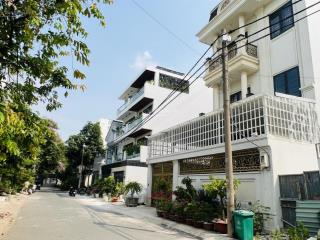 Góc 2 mt  kdc tân tiến kênh tham lương giáp gò vấp 5.5m x 20m giá 6.3 tỷ