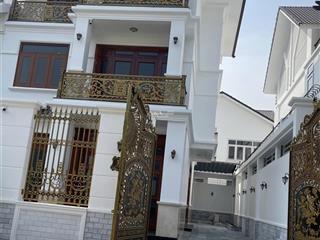 Cho thuê biệt thự khu đại phúc green villas, 10 x 20m giá tốt. trệt, 2 lầu.  0902 589 ***