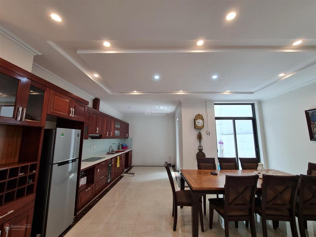 Chính chủ, bán biệt thự đơn lập việt hưng, long biên, mặt đường lớn, diện tích 237 m2, giá 46 tỷ