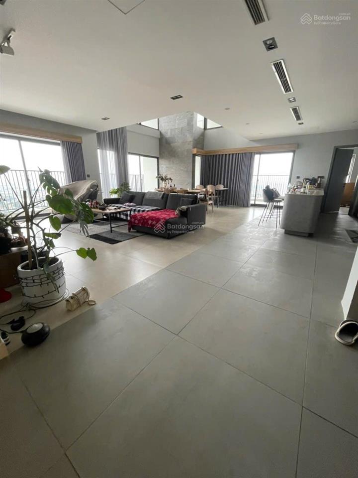Chính chủ bán penhouse duplex, đẹp nhất long biên, dt 382 m2, full nội thất, giá 25 tỷ