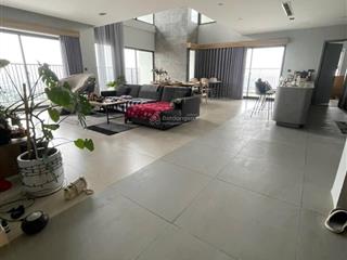 Chính chủ cần bán gấp căn penhouse duplex diện tích 382m2, 5pn, 4wc, giá chỉ 25 tỷ, full nội thất