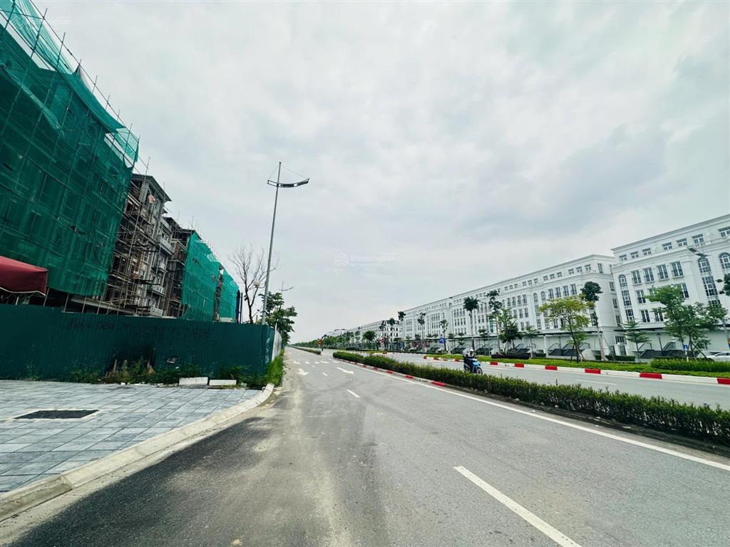 Bán nhà liền kề dự án avenue garden đường tây thăng long diện tích 143m